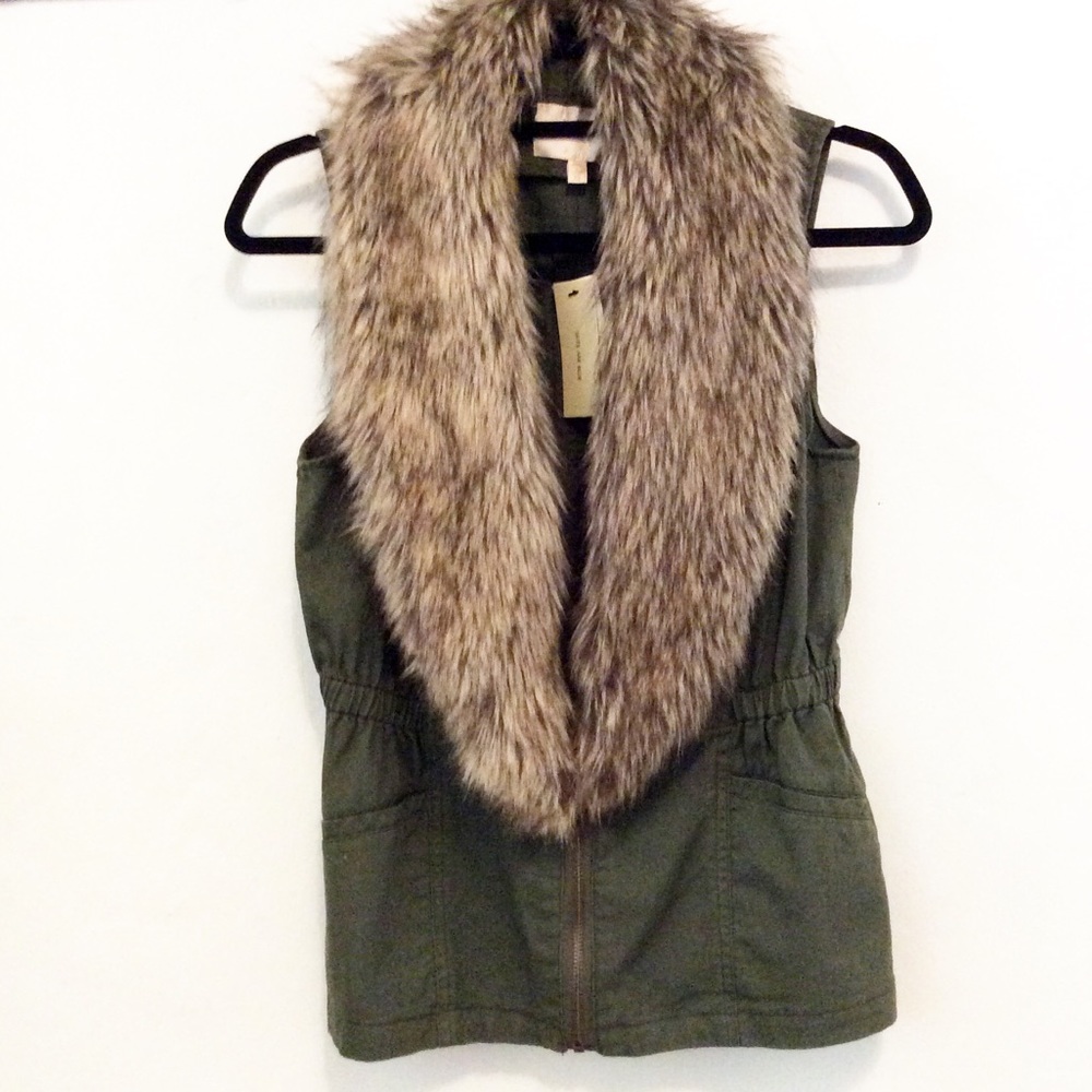 Removable Faux Fur Collar Vest